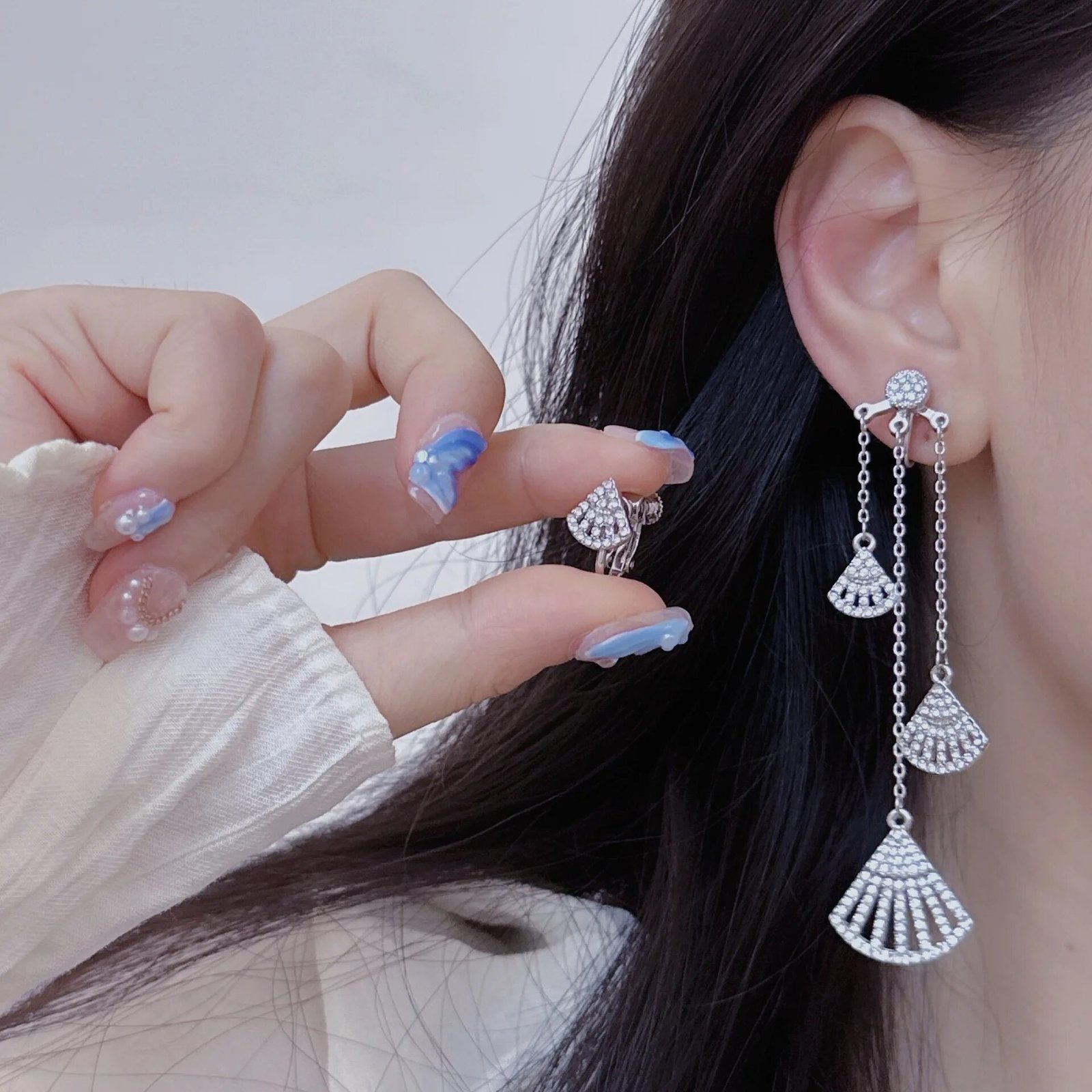 E2890 - White Earrings for Women — image 7