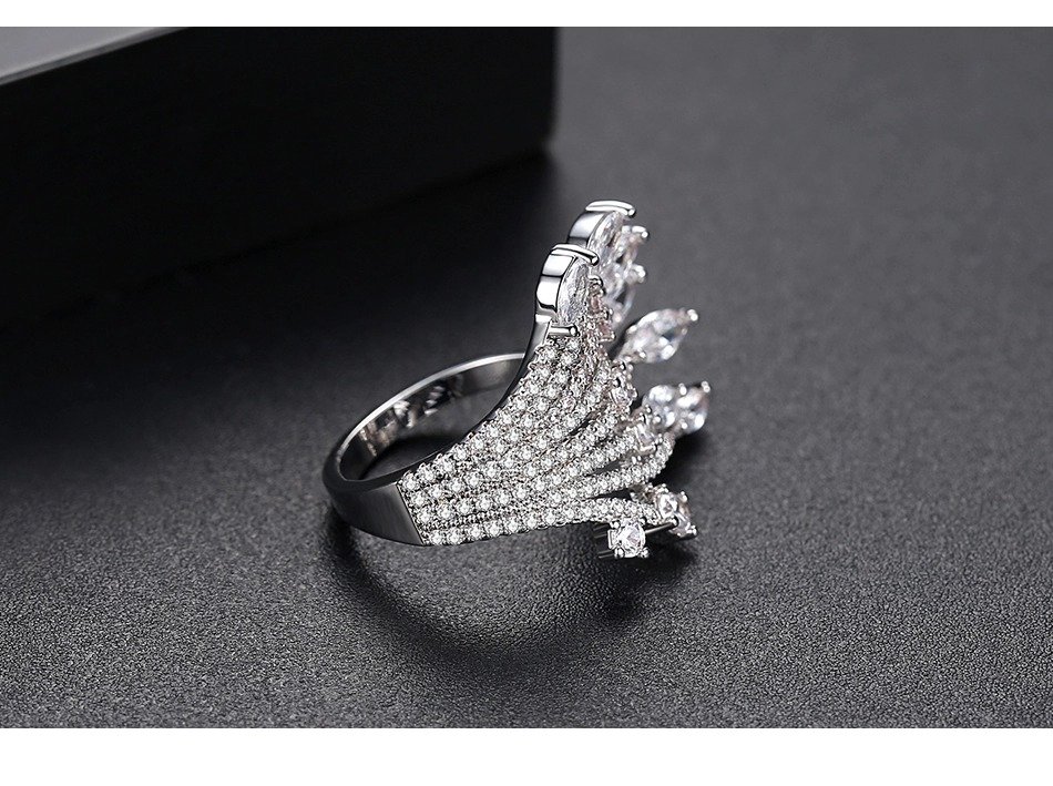 Gem Sparks- Adjustable Female Ring — image 4