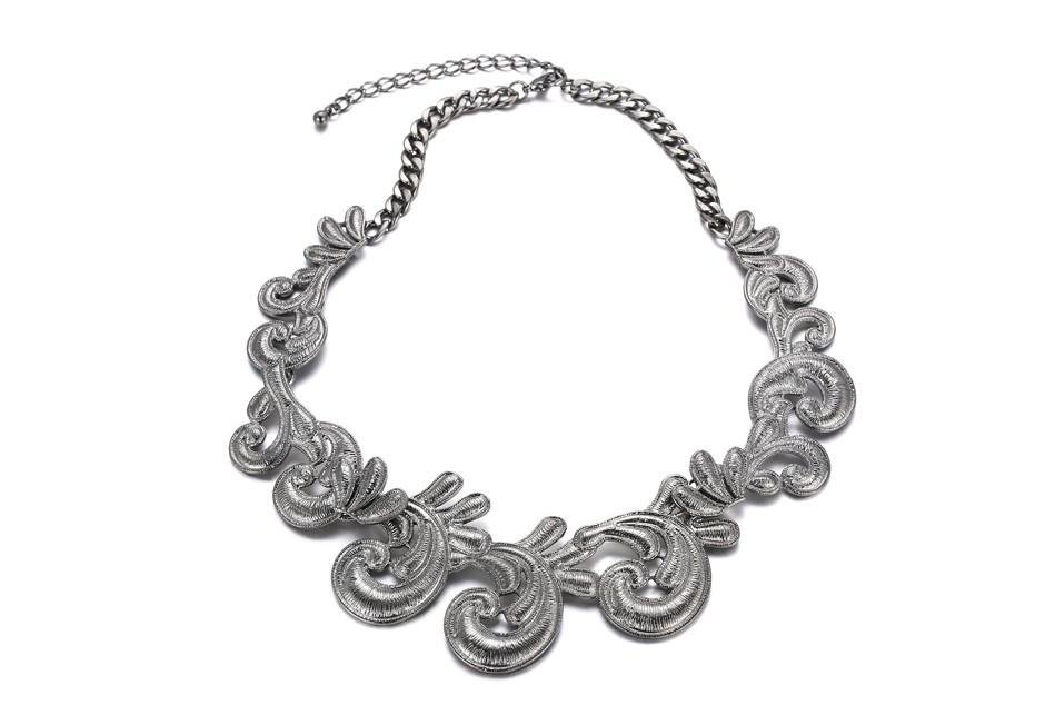 Paisley Accents - Trendy Chokers Women Necklace/Pendant — image 12