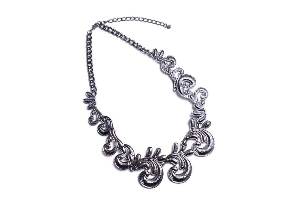 Paisley Accents - Trendy Chokers Women Necklace/Pendant — image 15