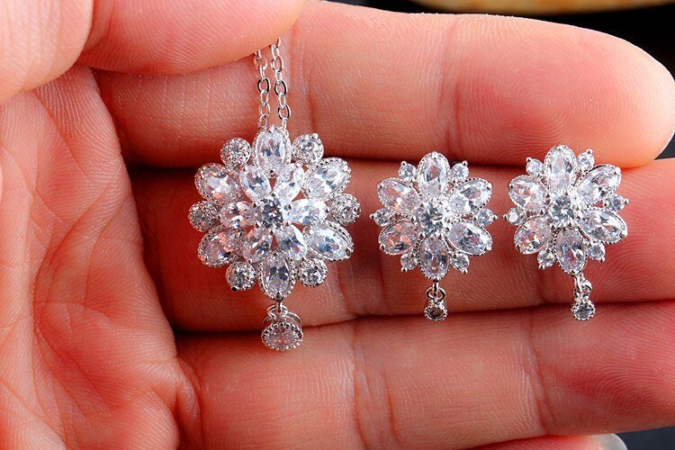 Snowflake - Pendant and Earring Set Women