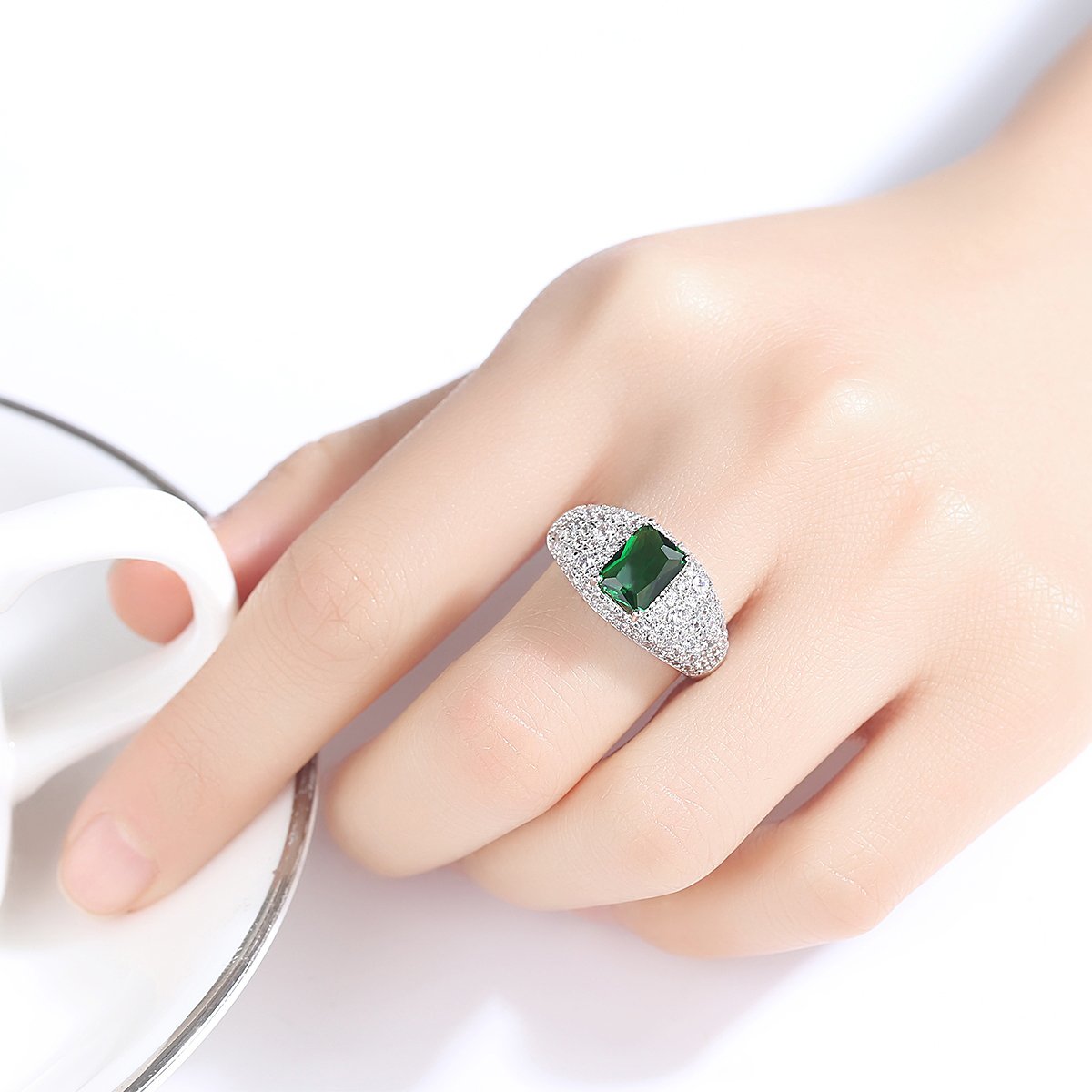 Surrounded Emerald Black Luxury Ring for Women — image 7