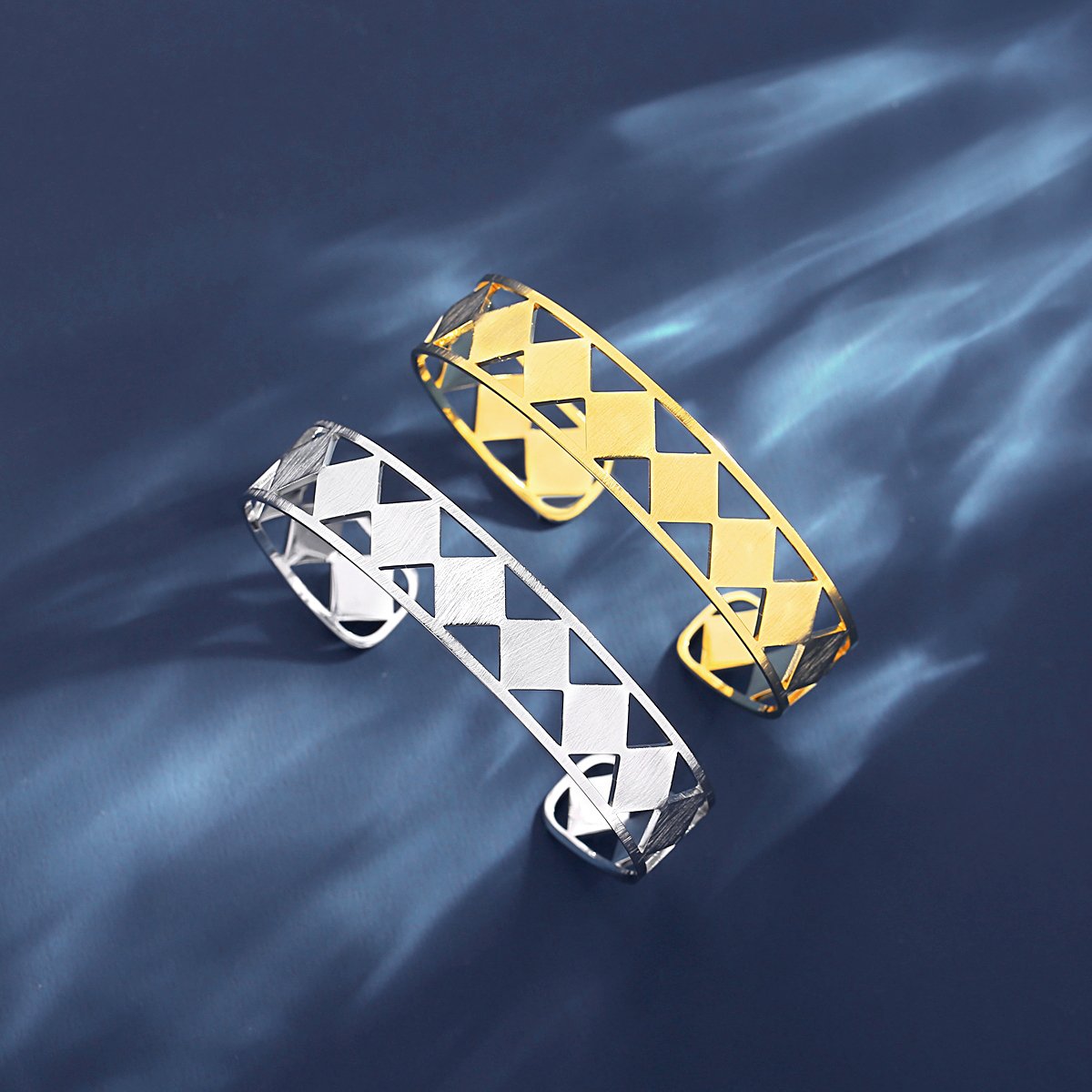 WB346 – Golden 316 Stainless Steel Bracelet