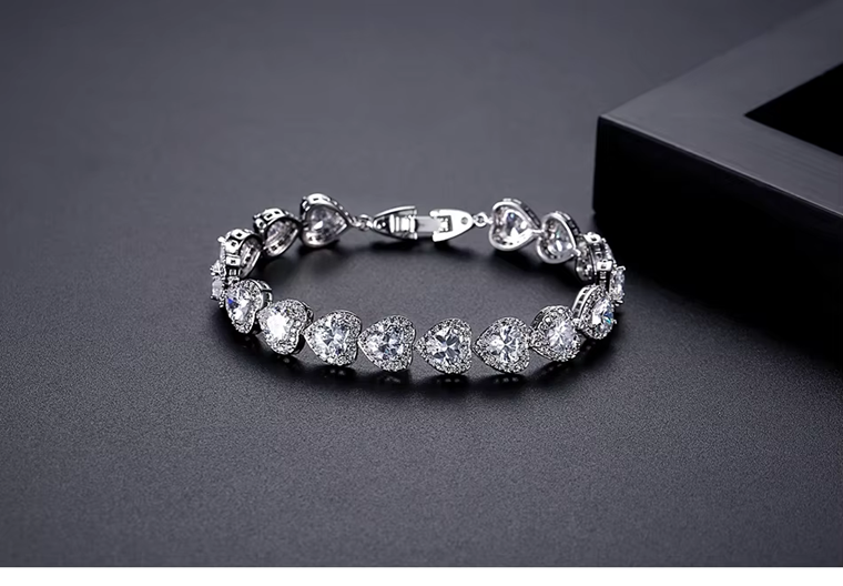 WB360 - White Women Luxary Bracelet