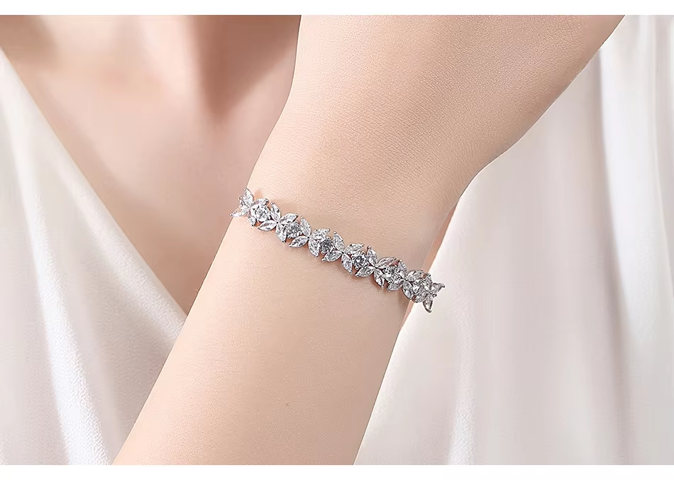WB384 - Women Luxary Bracelet — image 3