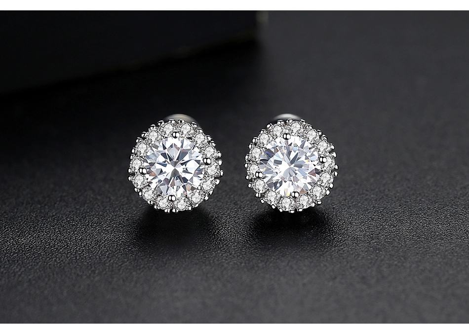 WE559 - White Women Earrin