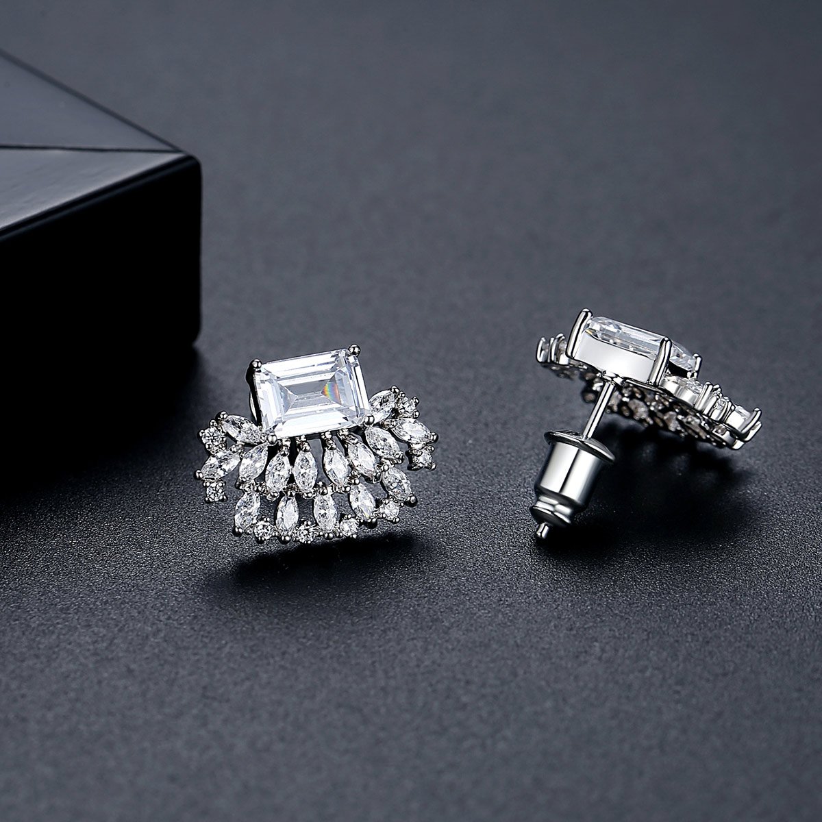 WE868 - Luxary Earrings for Women — image 4