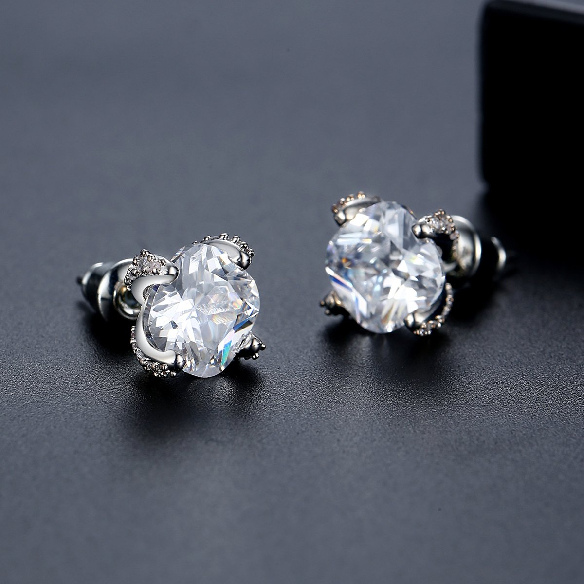 WE909 - Luxary Earrings for Women