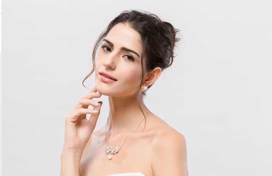 White Queen - Necklace/Pendant for Women — image 7