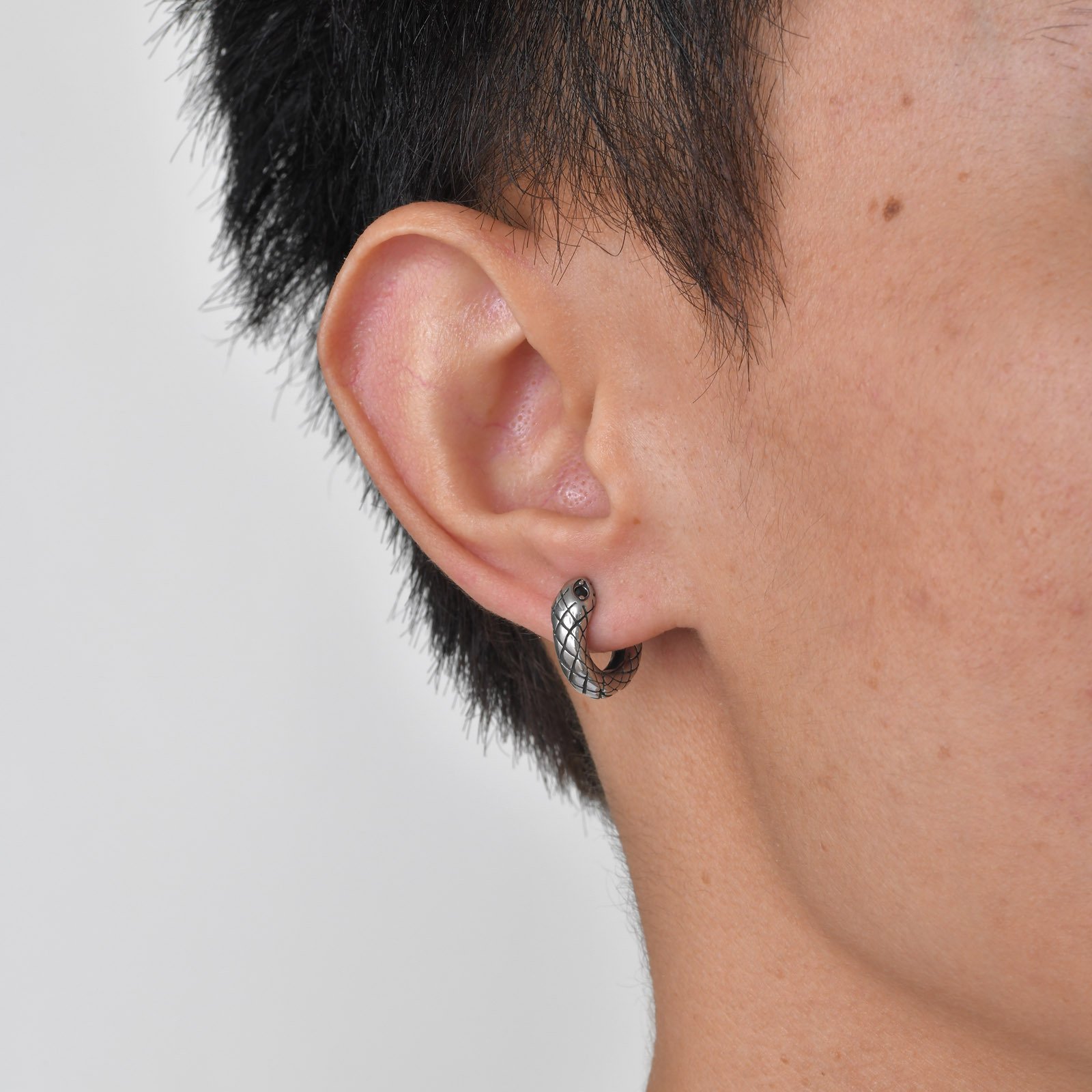 WM-E22 Silver Snake Ear Studs Men Earring