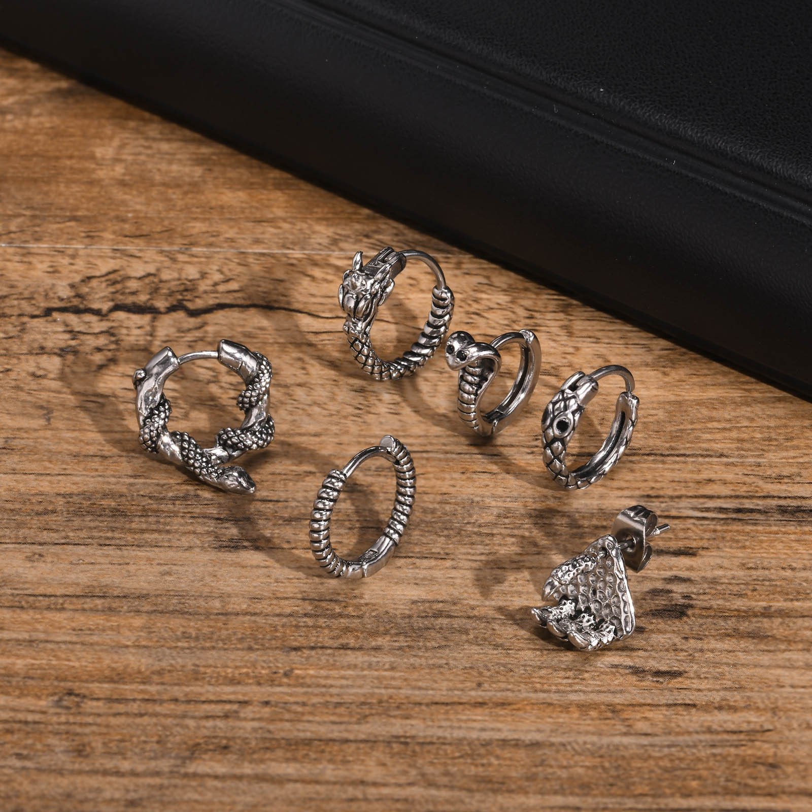 WM-E44 Silver Ear Studs Men Earring