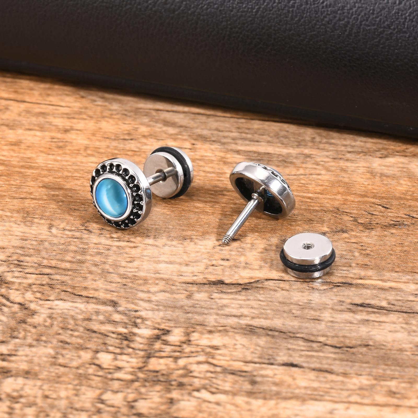 WM-E64 Blue Ear Studs Men Earring — image 9