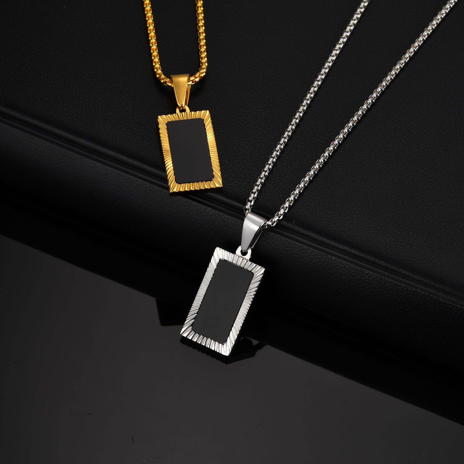 WM-P138 Golden Men, Women Necklace Pendant with Chain — image 5