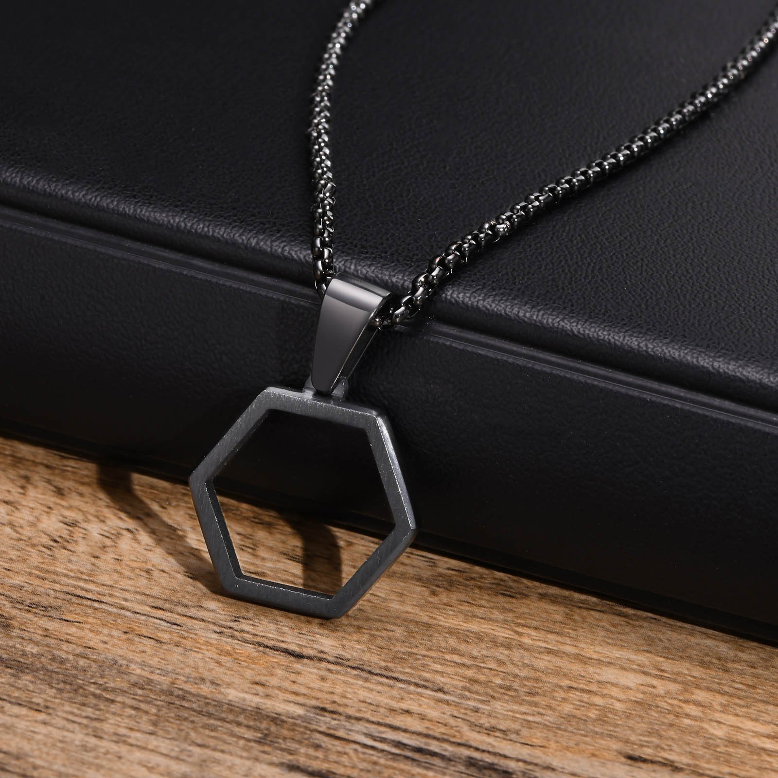 WM-P94 Black Men, Women Necklace Pendant with Chain
