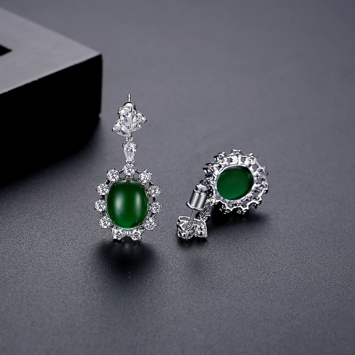 Women Luxury Earrings - WE674 — image 3