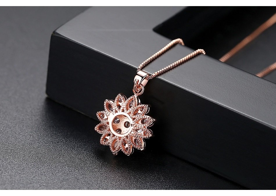 WP135 - Silver Women Necklace Pendant