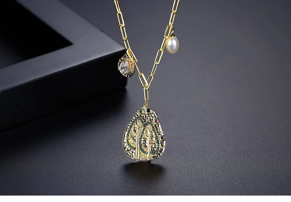WP547- Women Necklace Pendant