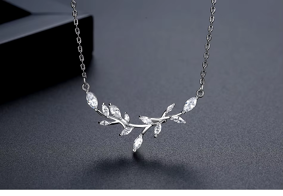 WP561 - Women Necklace Pendant
