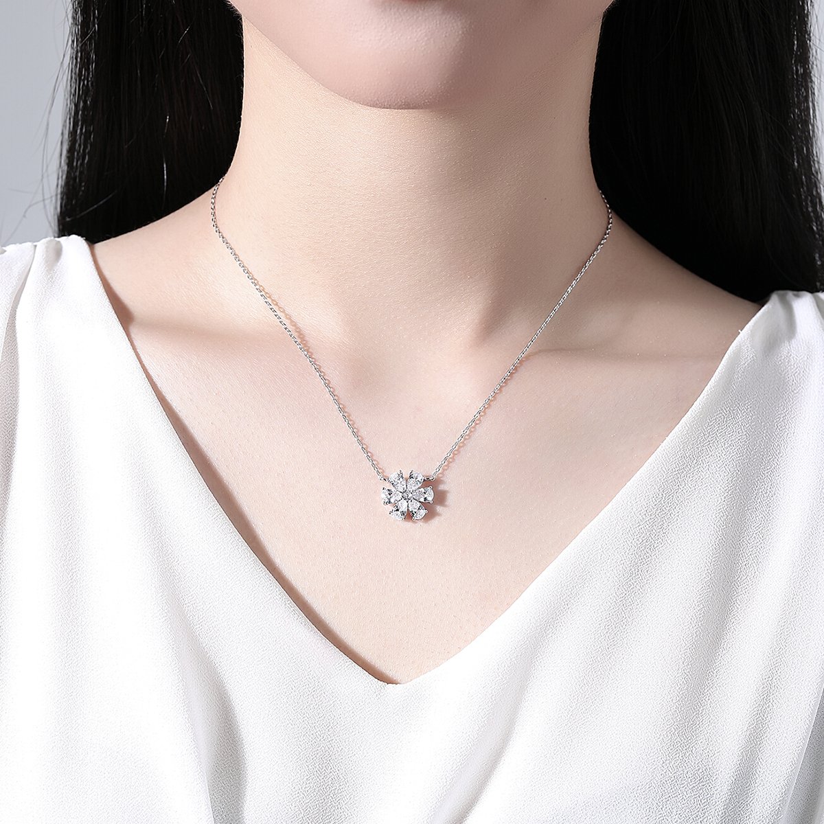 WP498 - Women Necklace Pendant