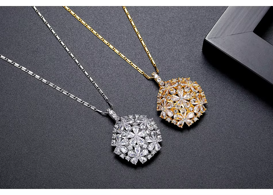 WP529- Golden Women Necklace Pendant — image 3