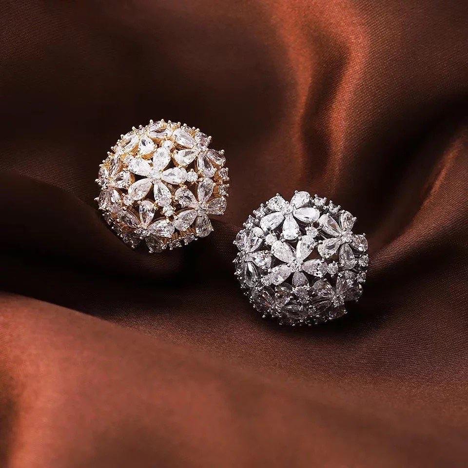 WR106 Golden Luxury Ring for Women — image 10