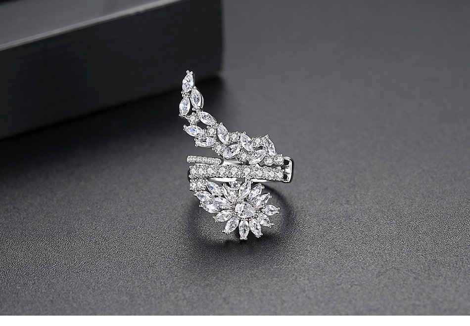 WR249 Silver Luxury Ring for Women (Adjustable Ring)