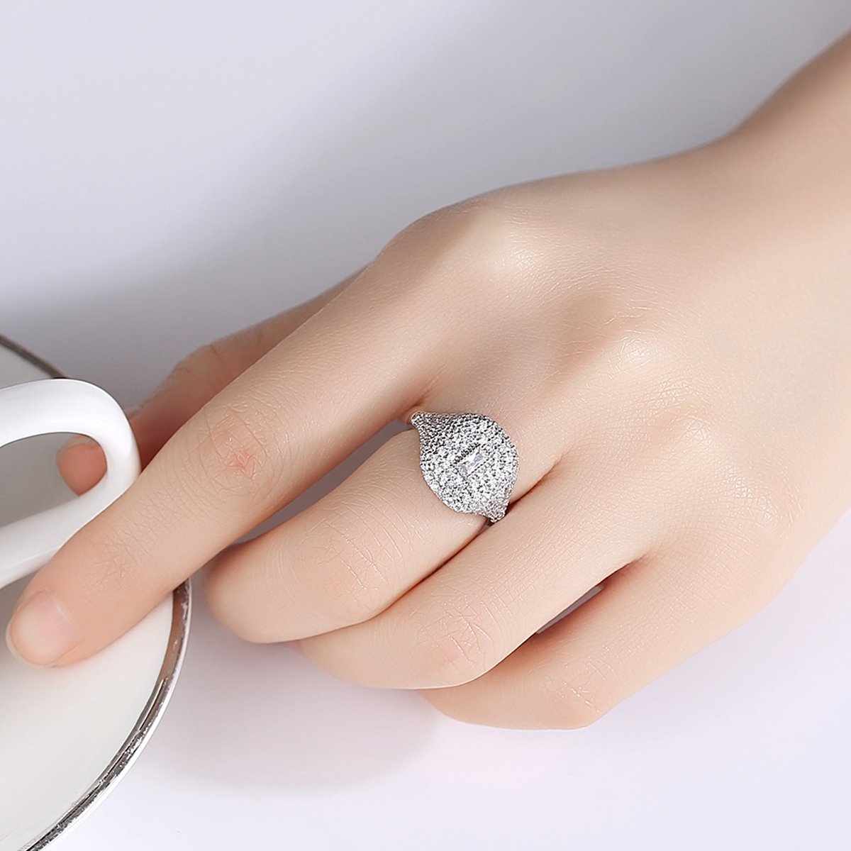 WR387 Green Luxury Ring for Women — image 3