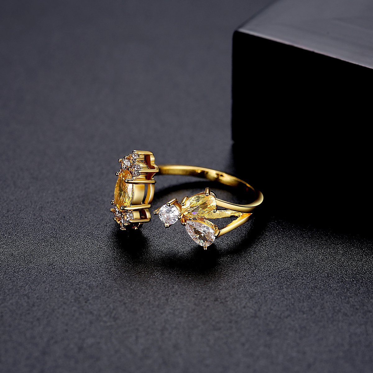 WR420 Golden Luxury Ring for Women (Adjustable Ring)