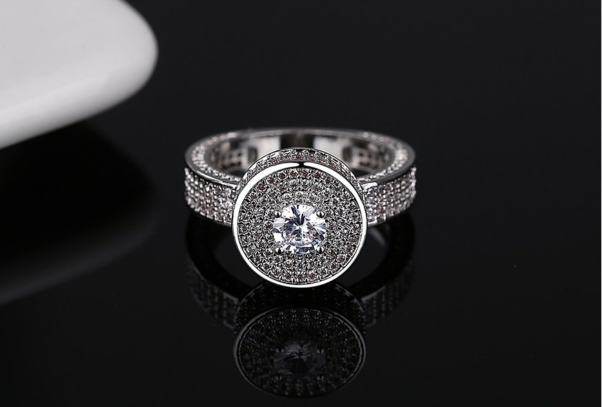 WR431 White Luxury Ring for Women — image 3