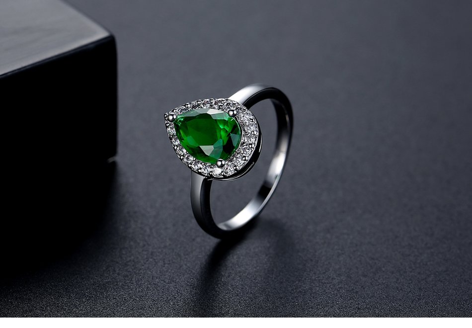 WR434 Green Luxury Ring for Women