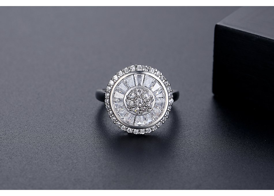 WR435 White Luxury Ring for Women — image 3