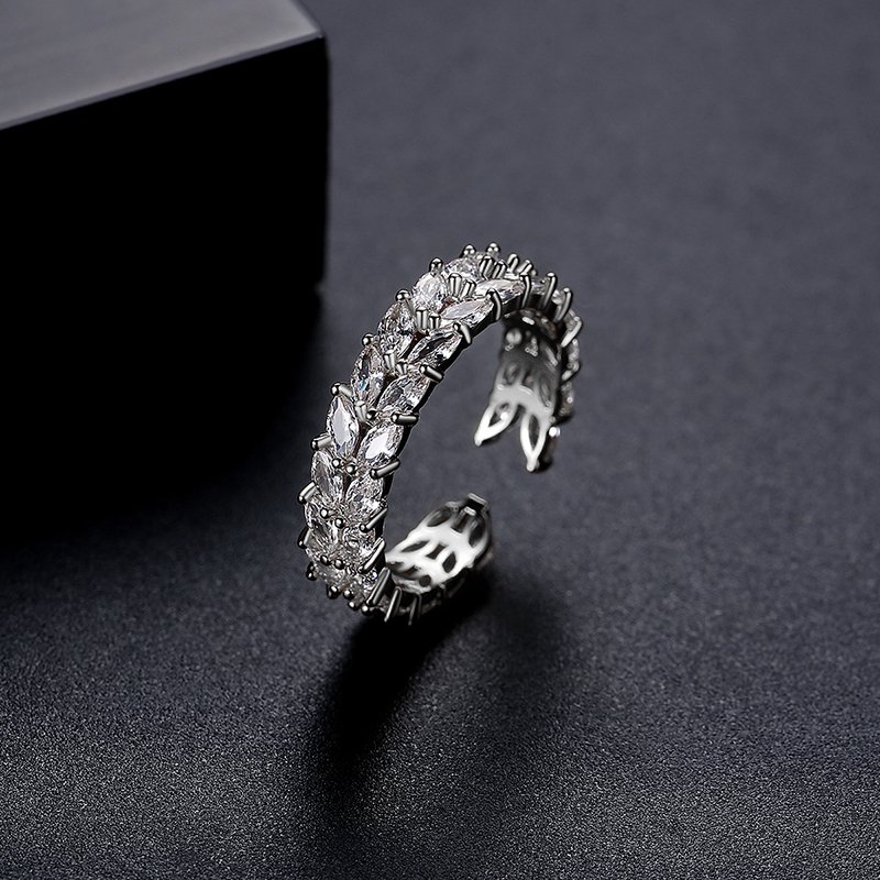 WR496 Silver Luxury Ring for Women (Adjustable Ring)