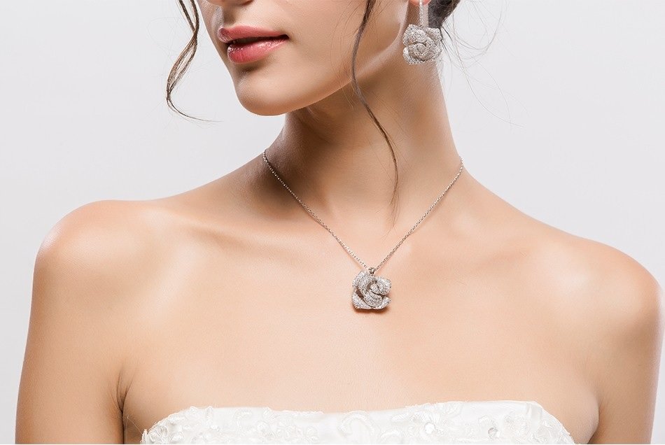 WS150- Silver Pendant and Earring Set for women