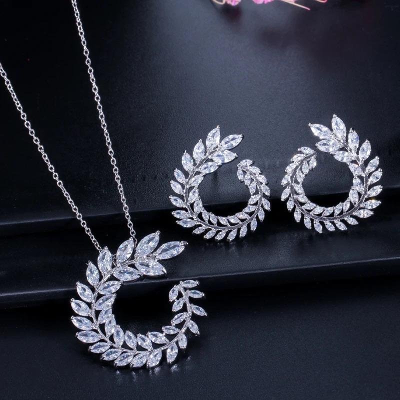 WS169 - Pendant and Earring Set for Women / Female