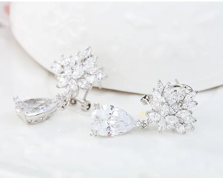 WS208 - White Pendant and Earring Set for Women — image 11